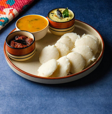 12 Mini Idlis